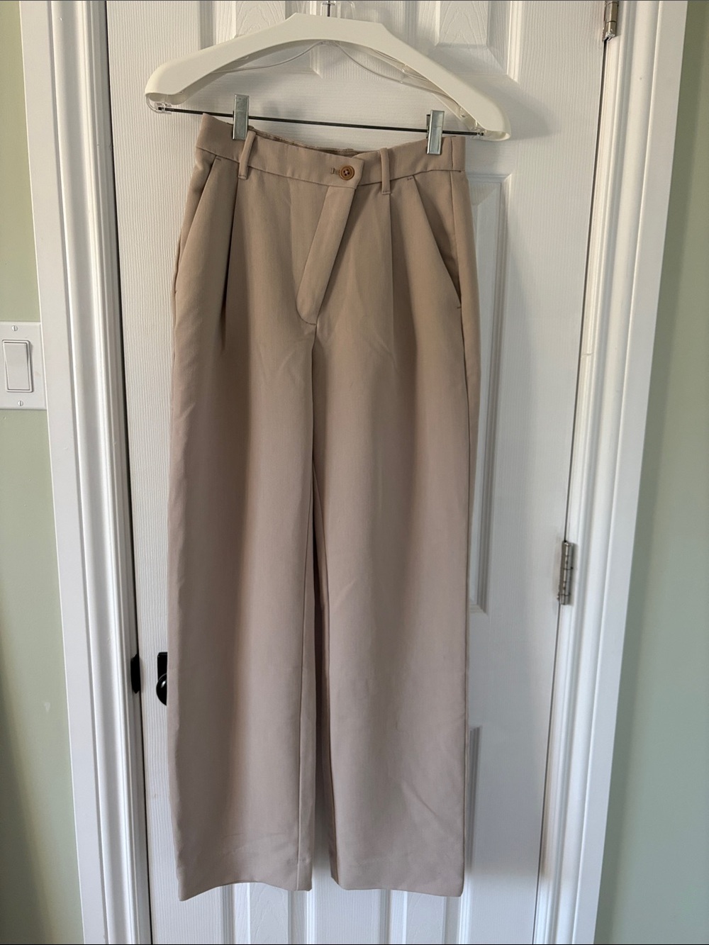 Abercrombie & Fitch Tailored Relaxed Straight Pant Crossover - size 25